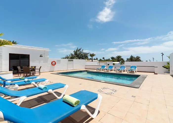 Michelle - Lh114 By Now Ltd Playa Blanca (Lanzarote)