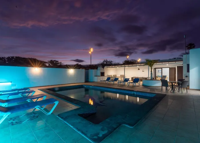 Michelle - Lh114 By Now Ltd Villa Playa Blanca (Lanzarote)