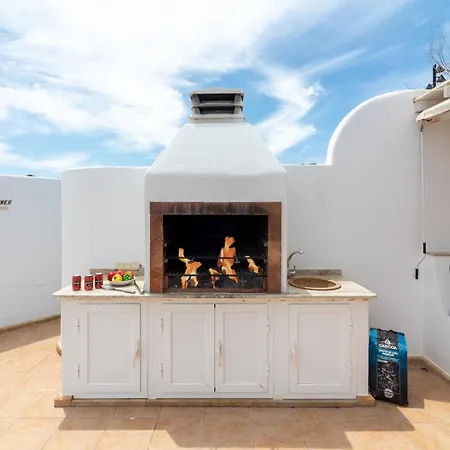 Michelle - Lh114 By Now Ltd *