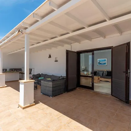 Michelle - Lh114 By Now Ltd Villa Playa Blanca (Lanzarote)