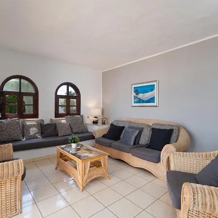 Michelle - Lh114 By Now Ltd *