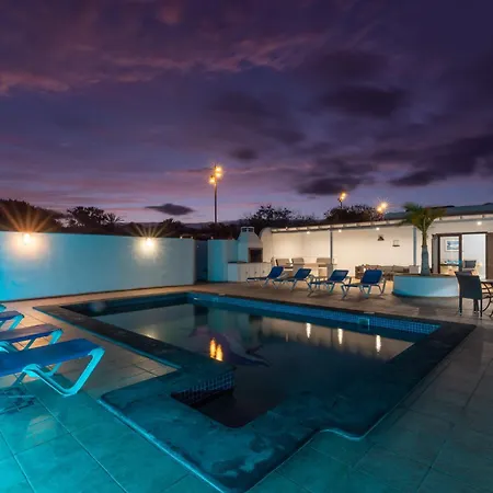 Michelle - Lh114 By Now Ltd Villa Playa Blanca (Lanzarote)