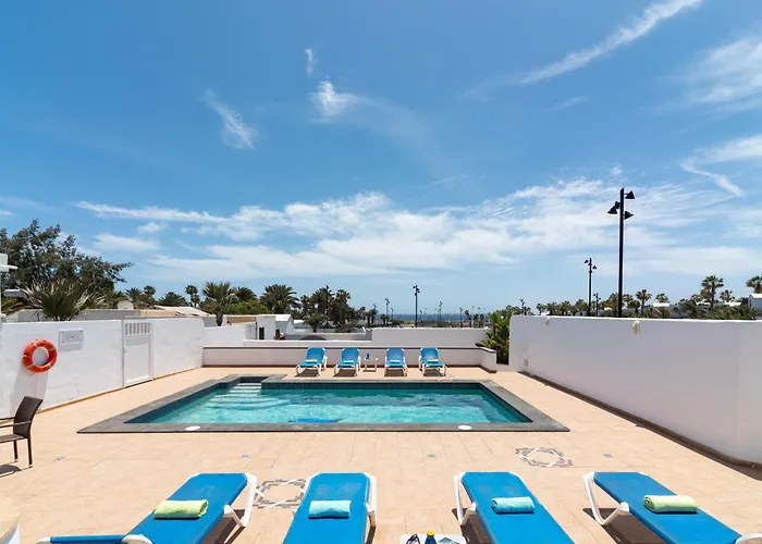 Michelle - Lh114 By Now Ltd Vila *