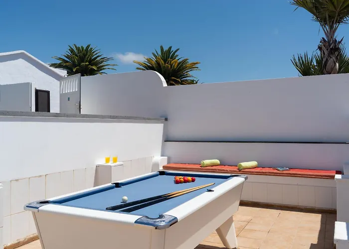 Michelle - Lh114 By Now Ltd Vila