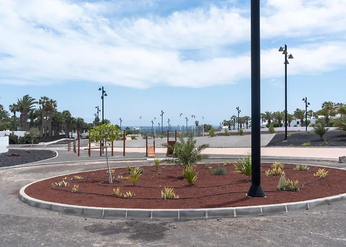 Michelle - Lh114 By Now Ltd Vila *