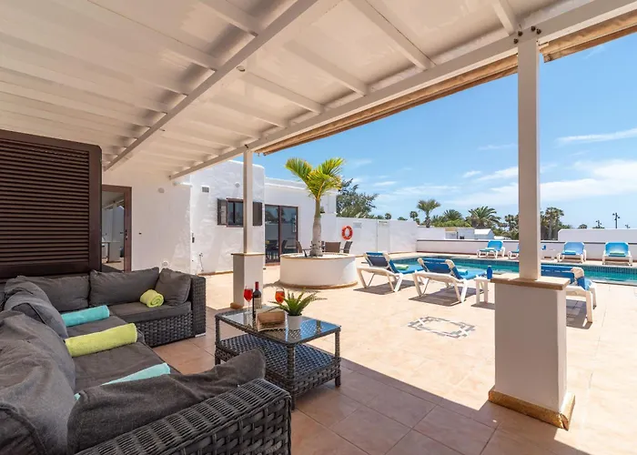 Vila Michelle - Lh114 By Now Ltd