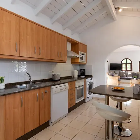 Michelle - Lh114 By Now Ltd וילה