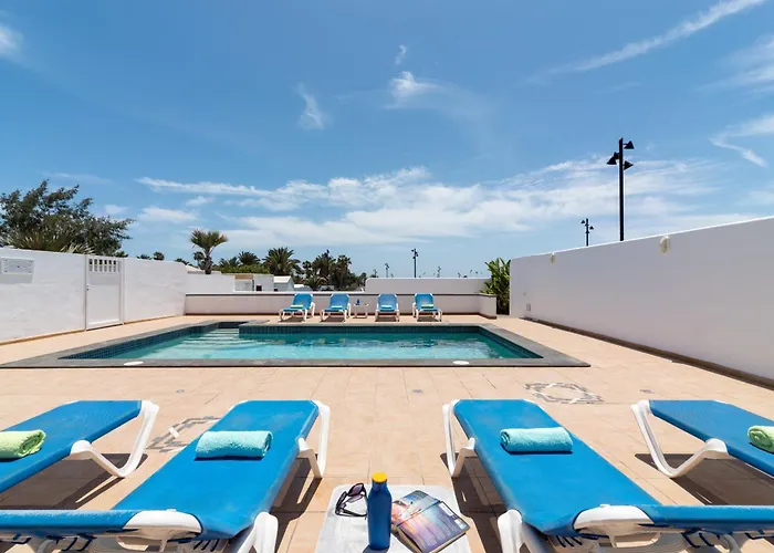 Michelle - Lh114 By Now Ltd